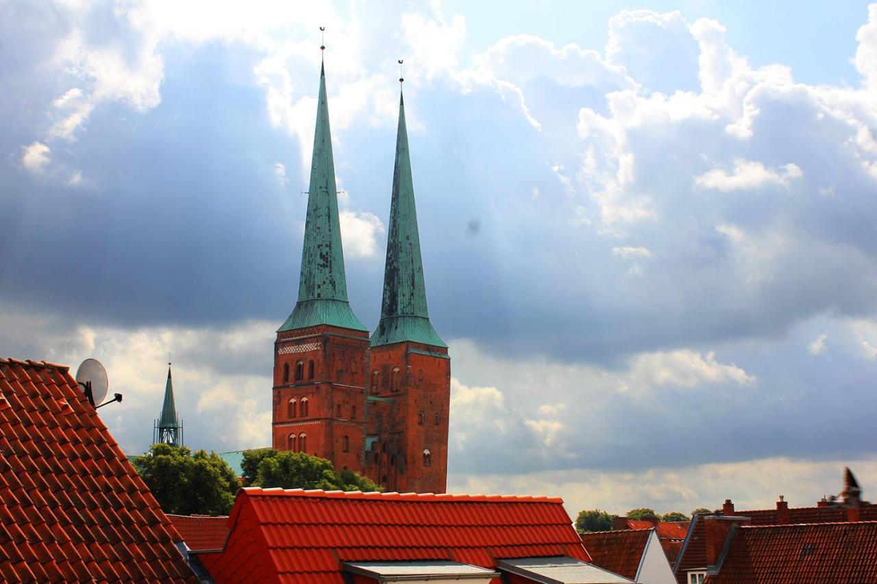 Cvjm Hotel Am Dom Lubeck Bagian luar foto