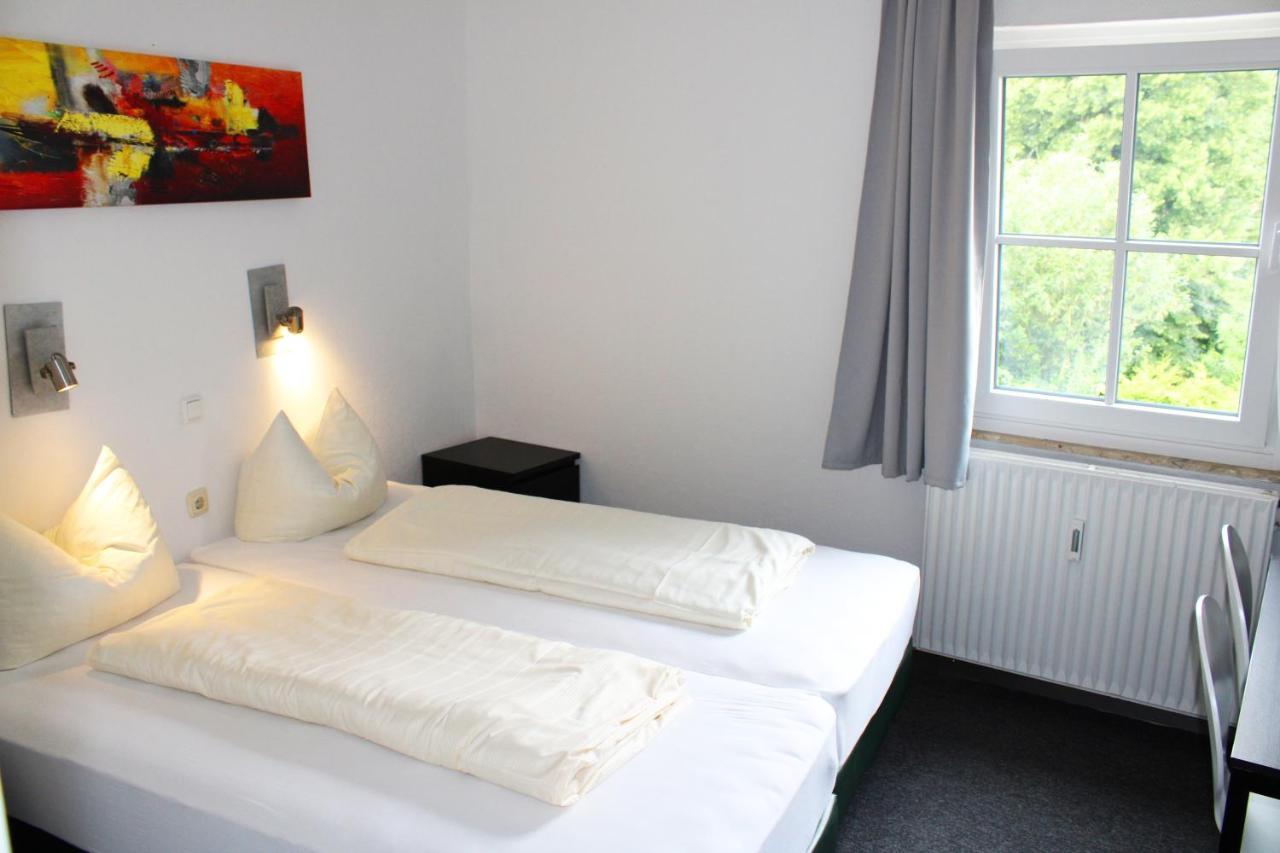 Cvjm Hotel Am Dom Lubeck Bagian luar foto