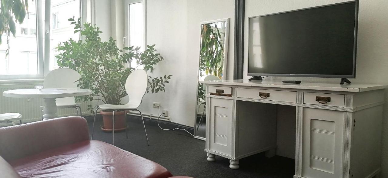 Cvjm Hotel Am Dom Lubeck Bagian luar foto