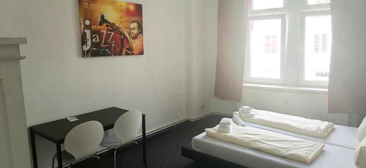 Cvjm Hotel Am Dom Lubeck Bagian luar foto