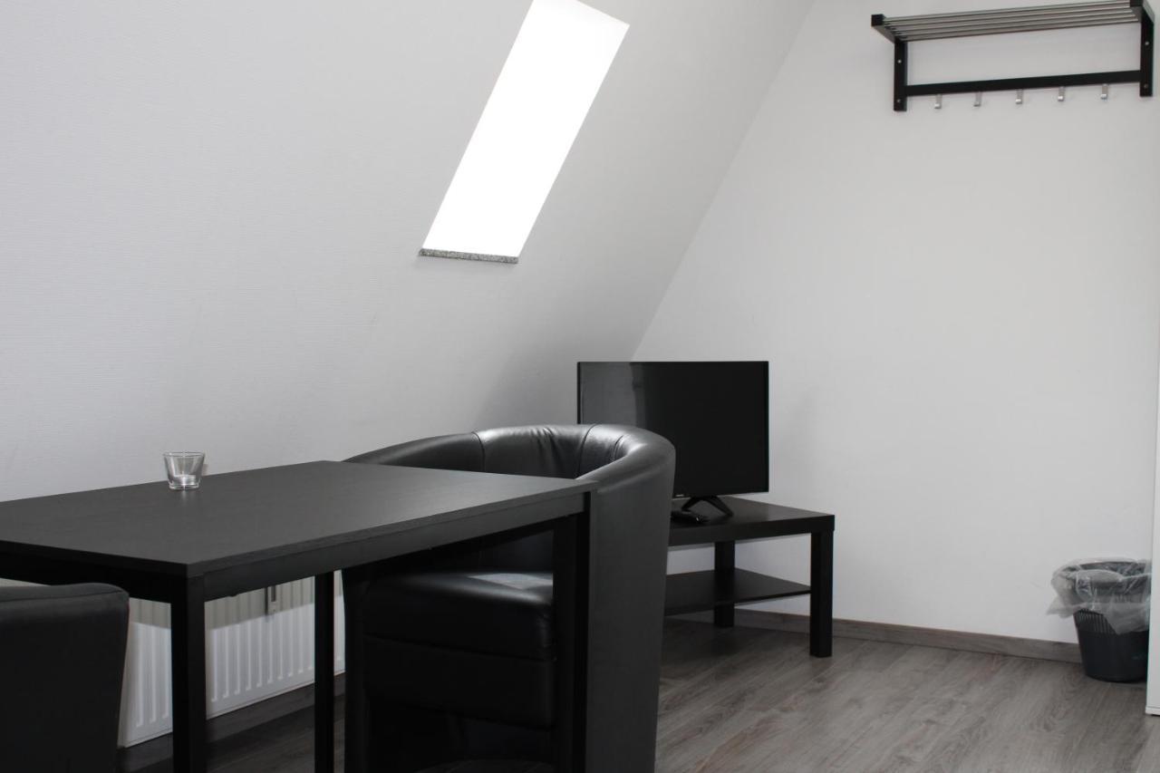 Cvjm Hotel Am Dom Lubeck Bagian luar foto